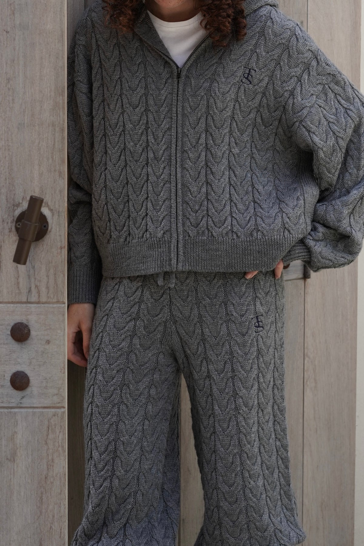 The Embroiderd cable knit set – The Seasons